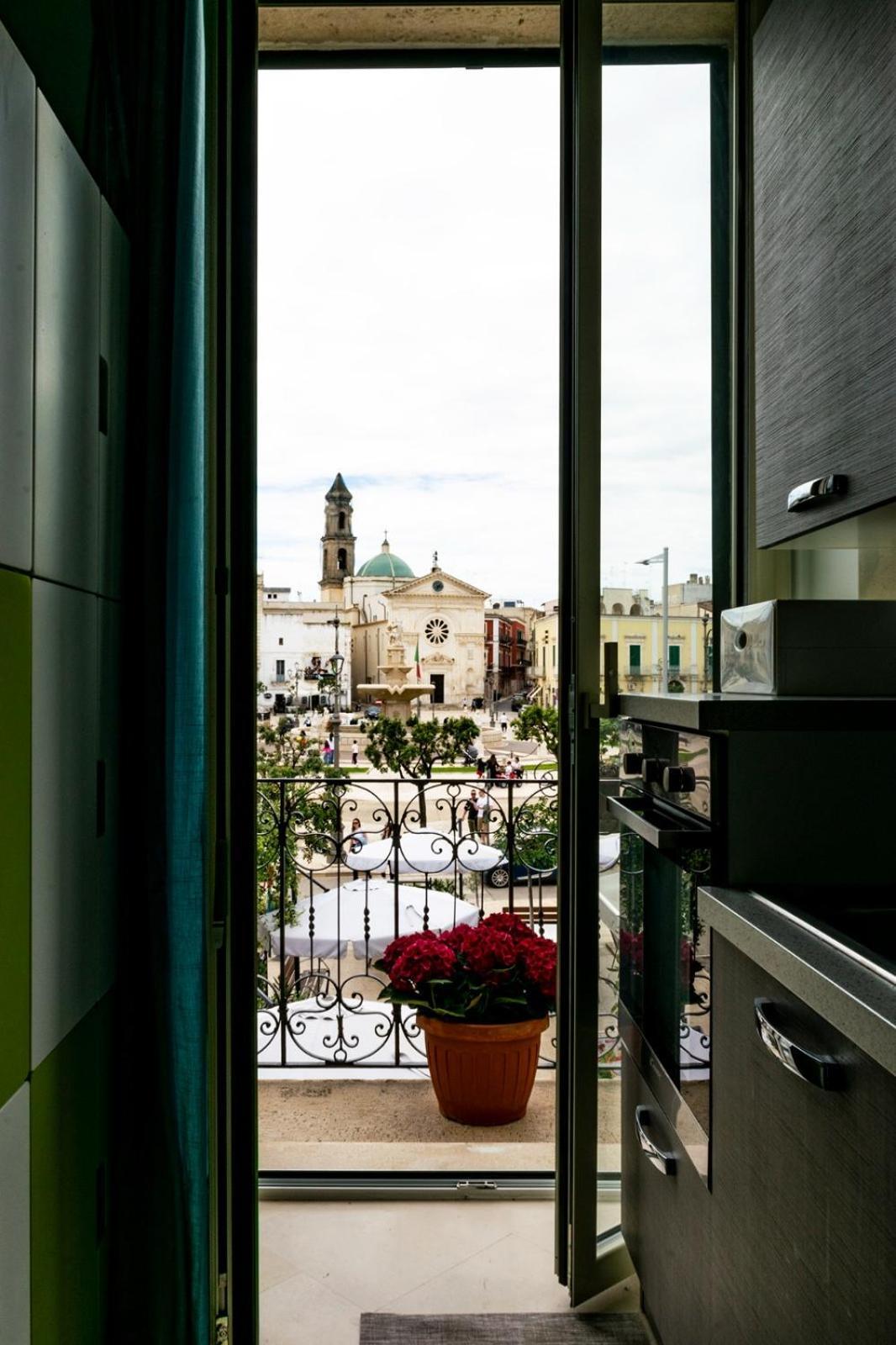 Appartement Palazzo Vaaz à Mola di Bari Extérieur photo