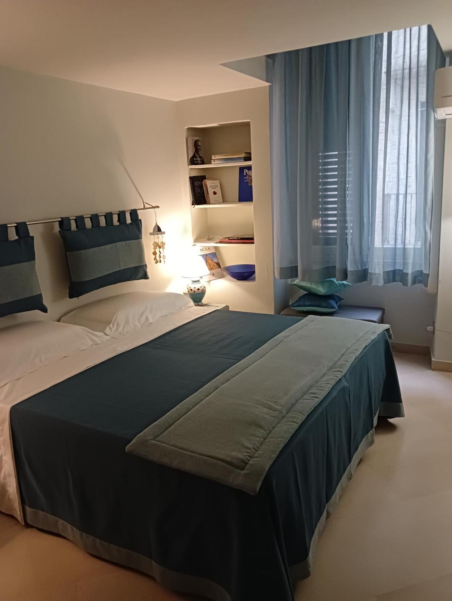 Appartement Palazzo Vaaz à Mola di Bari Extérieur photo